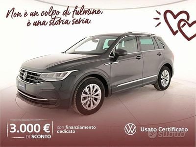 Usata VW Tiguan Life 150 CV (110 kW) 2022 Grigio urano SUV