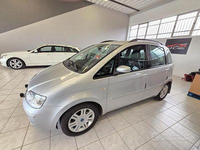 Usata Fiat Idea Emotion 95 CV (69 kW) 2006 Grigio Monovolume