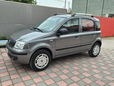 Usata Fiat Panda 69 CV (50 kW) 2012 Grigio Utilitaria