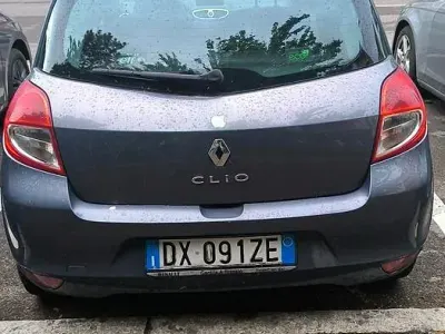 Usata Renault Clio II 101 CV (74 kW) 2009 Grigio Berlina