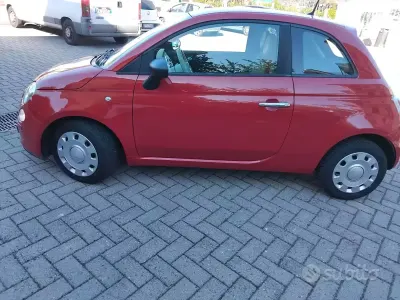 Begagnad Fiat 500 2015 Röd Sedan
