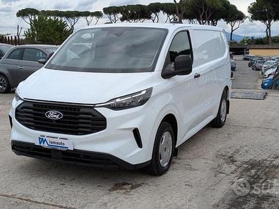 Usata Ford Transit Custom Trend 136 CV (100 kW) 2024 Bianco Furgone