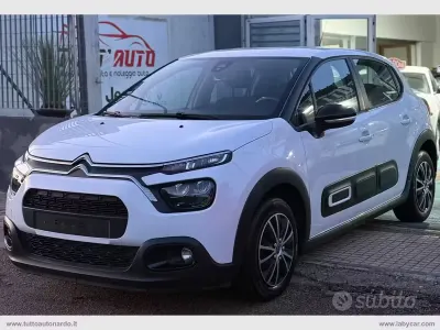 Używany Citroën C3 Shine 102 KM (75 kW) 2021 Biały Sedan/Limuzyna