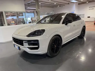 Usata Porsche Cayenne 470 CV (345 kW) 2024 SUV