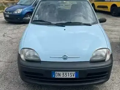 Occasion Fiat 600 54 ch (39 kW) 2008 Bleue Citadine