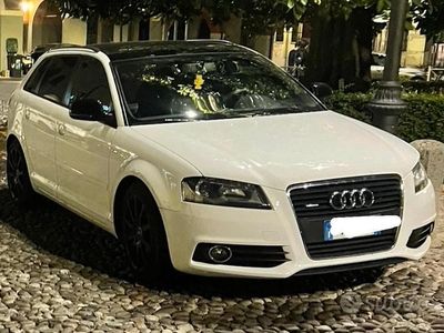 Usata Audi A3 Sportback S-Line 140 CV (102 kW) 2009 Bianco Utilitaria