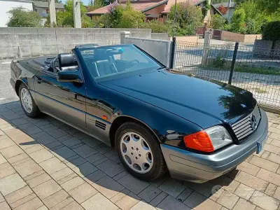 Usata Mercedes SL300 231 CV (169 kW) 1991 Nero Cabrio