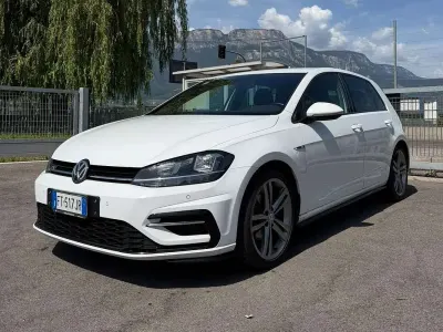 Usata VW Golf VII R-line 150 CV (110 kW) 2018 Bianco Berlina