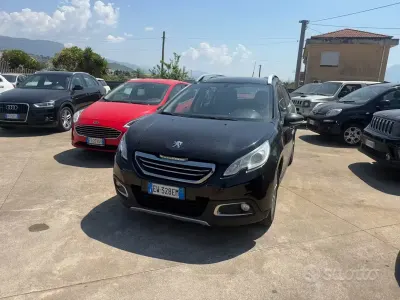 Usata Peugeot 2008 Access 68 CV (50 kW) 2014 Nero SUV