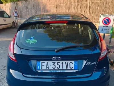 Usata Ford Fiesta 95 CV (69 kW) 2015 Bluazzurro Utilitaria