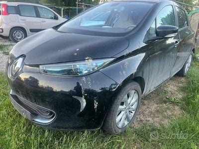 Begagnad Renault Zoe 42 kW (58 HK) 2013 Svart Halvkombi