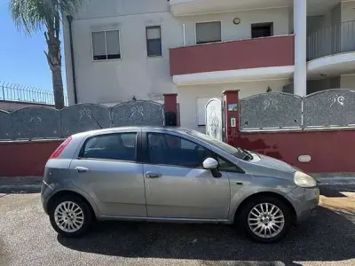 Usata Fiat Grande Punto Active 75 CV (55 kW) 2008 Utilitaria