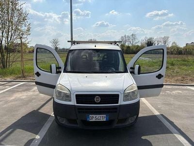 Usata Fiat Doblò Active 103 CV (75 kW) 2008 Bianco Monovolume