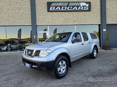 Usata Nissan Navara SE 171 CV (125 kW) 2007 Grigio Pick-up