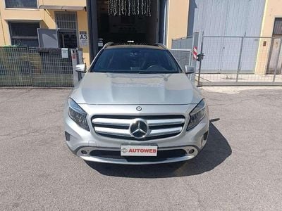 Mercedes GLA220
