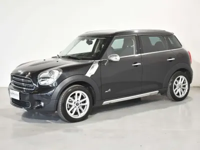 Usata Mini Cooper D 111 CV (81 kW) 2016 Nero Utilitaria