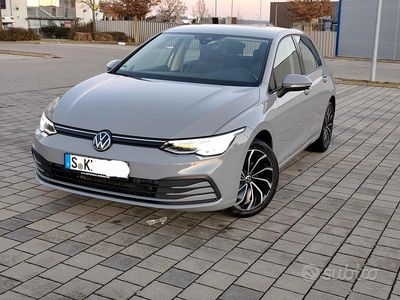 Usata VW Golf VIII 115 CV (84 kW) 2023 Grigio Berlina