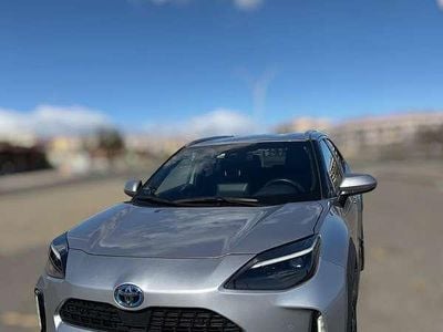 Usata Toyota Yaris Cross Trend 92 CV (67 kW) 2022 Argento SUV