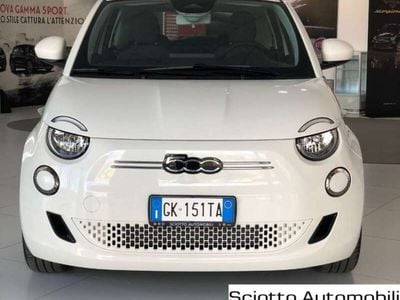 Usata Fiat 500e 42 kW (58 CV) 2023 Bianco Berlina