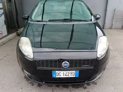Usata Fiat Grande Punto Emotion 90 CV (66 kW) 2007 Utilitaria