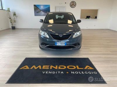 Usata Lancia Ypsilon Platinum 69 CV (50 kW) 2016 Grigio Utilitaria