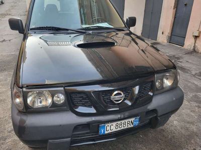 usata Nissan Terrano 5p 2.7 tdi Sport Safari