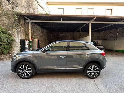 Usata VW T-Roc Style 116 CV (85 kW) 2018 Grigio SUV