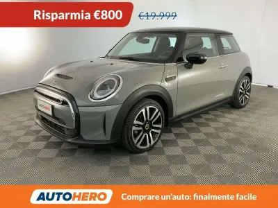 Usata Mini Cooper SE Essential 75 kW (102 CV) 2022 Grigio Utilitaria