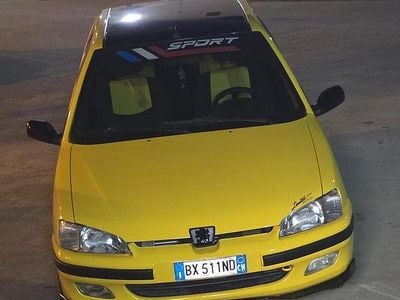 Usata Peugeot 106 2002 Giallo Utilitaria