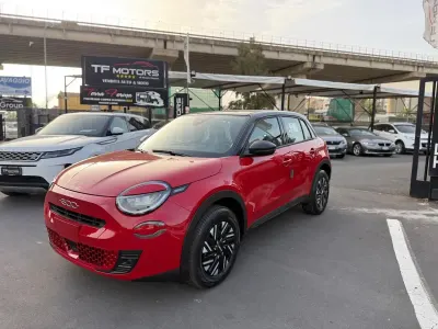 Nuova Fiat 600 Pop 100 CV (73 kW) 2026 Rosso SUV