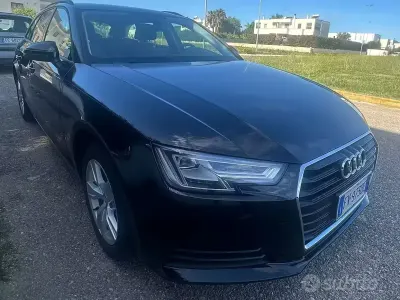 Usata Audi A4 150 CV (110 kW) 2019 Nero Station wagon