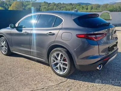 Usata Alfa Romeo Stelvio Executive 190 CV (139 kW) 2019 Grigio SUV