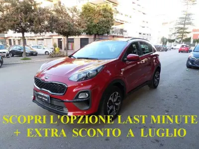 Usata Kia Sportage Urban 116 CV (85 kW) 2021 Rosso metallizzato SUV