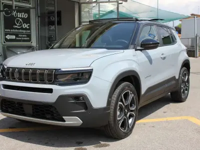 Nuova Jeep Avenger Summit 101 CV (74 kW) 2026 Grigio SUV