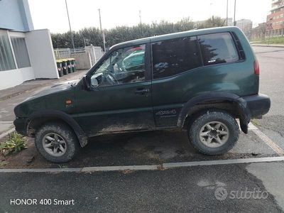 Usata Nissan Terrano 125 CV (91 kW) 1999 Verde SUV