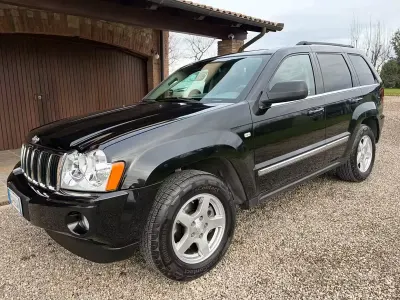 Usata Jeep Grand Cherokee Limited 326 CV (239 kW) 2005 Nero SUV