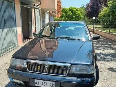 Usata Lancia Thema 201 CV (147 kW) 1994 Bluazzurro Berlina