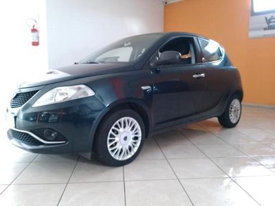 usata Lancia Ypsilon 1.2 69 CV 5 porte GPL Ecochic Silve