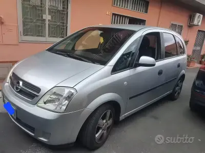 Usata Opel Meriva 101 CV (74 kW) 2004 Monovolume
