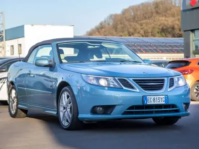 Usata Saab 9-3 Cabriolet Vector 150 CV (110 kW) 2010 Blu/azzurro Cabrio