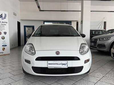 Usata Fiat Punto Lounge 75 CV (55 kW) 2014 Bianco Utilitaria