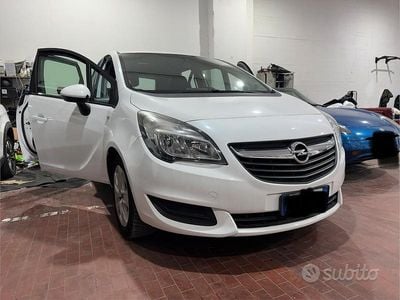 Usata Opel Meriva 120 CV (88 kW) 2014 Bianco Monovolume