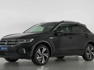 Usata VW T-Roc R-line Plus 116 CV (85 kW) 2025 Nero SUV