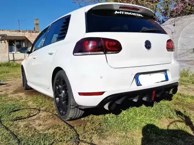 Usata VW Golf VI Highline 140 CV (102 kW) 2011 Utilitaria