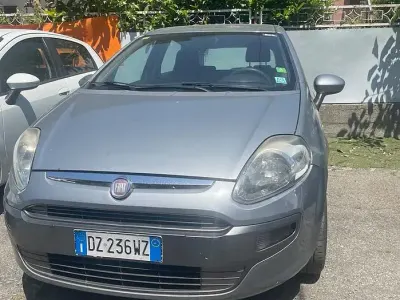 Usata Fiat Punto Evo Dynamic 65 CV (47 kW) 2010 Grigio Utilitaria