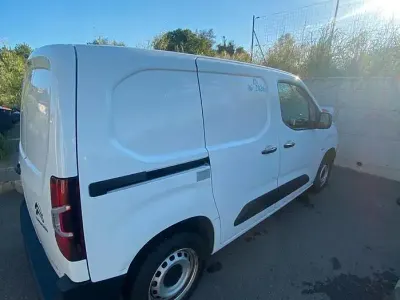 Usata Citroën Berlingo 90 CV (66 kW) 2020 Bianco Monovolume