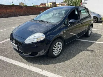 Usata Fiat Punto 75 CV (55 kW) 2011 Blu/azzurro Utilitaria