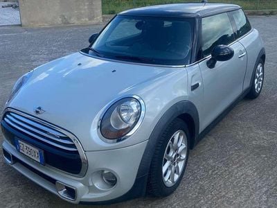 Occasion Mini Cooper D Business 116 ch (85 kW) 2015 Gris Citadine