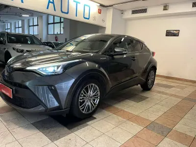 Usata Toyota C-HR Lounge 131 CV (96 kW) 2021 Grigio SUV