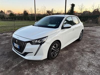 Usata Peugeot 208 Allure 100 CV (73 kW) 2021 Bianco Utilitaria